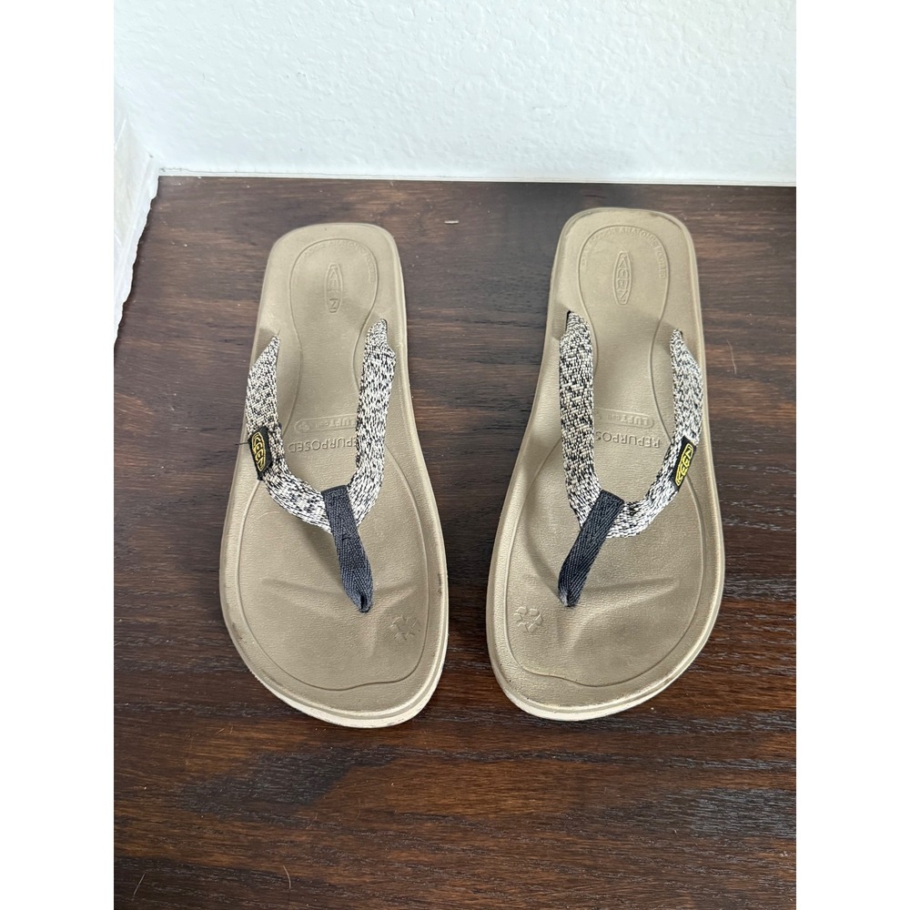 KEEN Harvest Flip Sandals Womens 8 Tan Black Repurposed Luftcell Thong